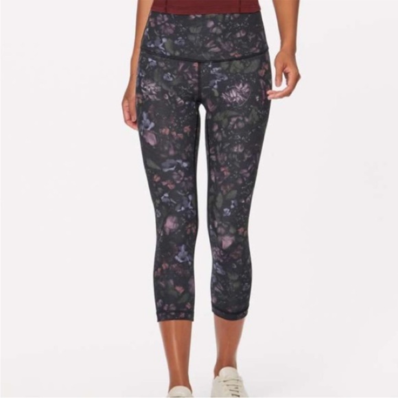 Lululemon Wunder Under Crop Hi-Rise Frozen Flourish Multi size 4 - Picture 13 of 13